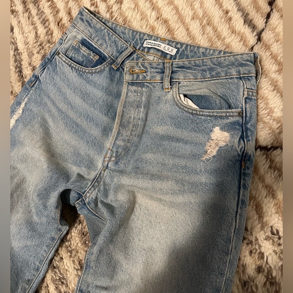Zara ripped jeans - Picture 2 of 4